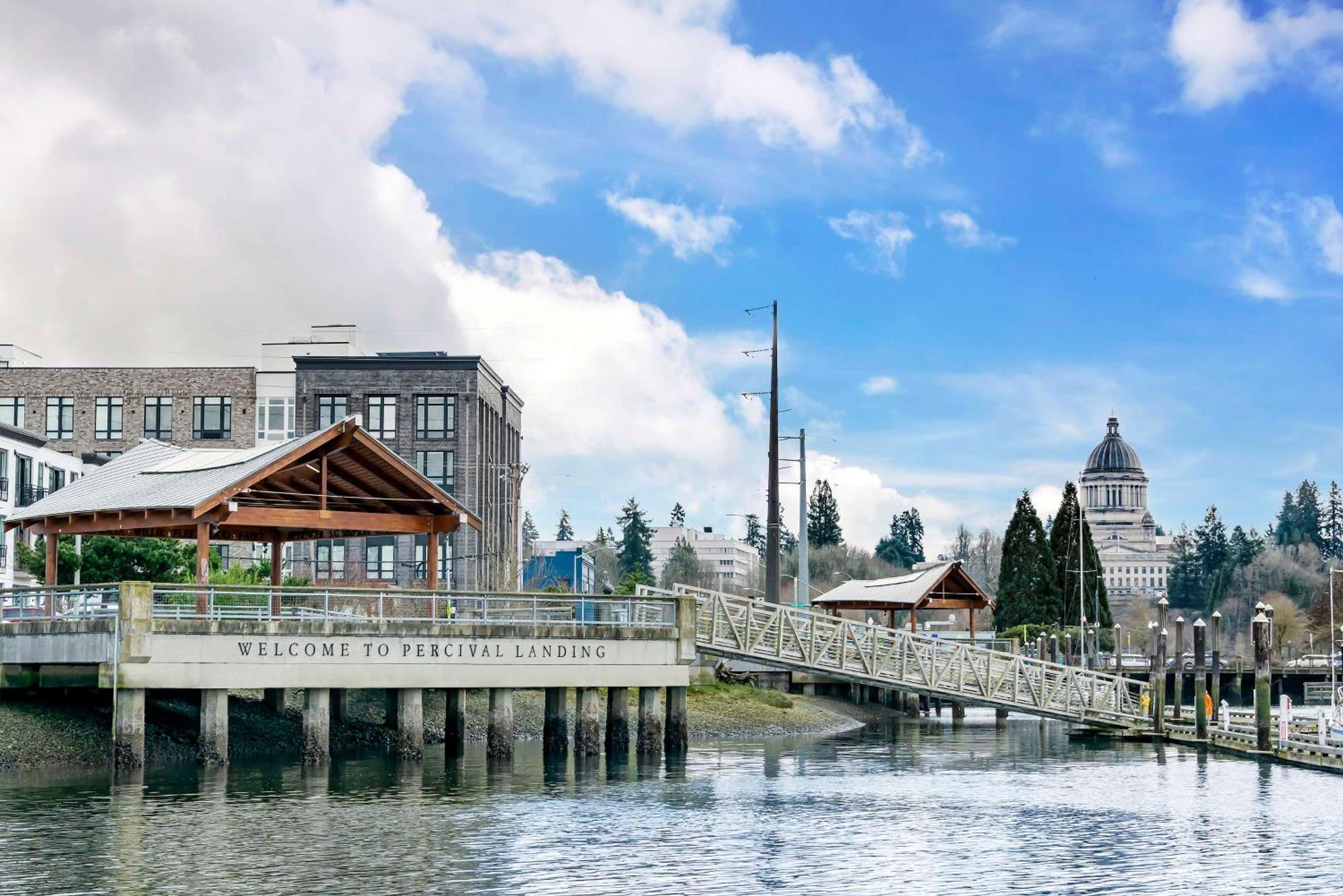 Doubletree By Hilton Olympia Hotel Exterior foto