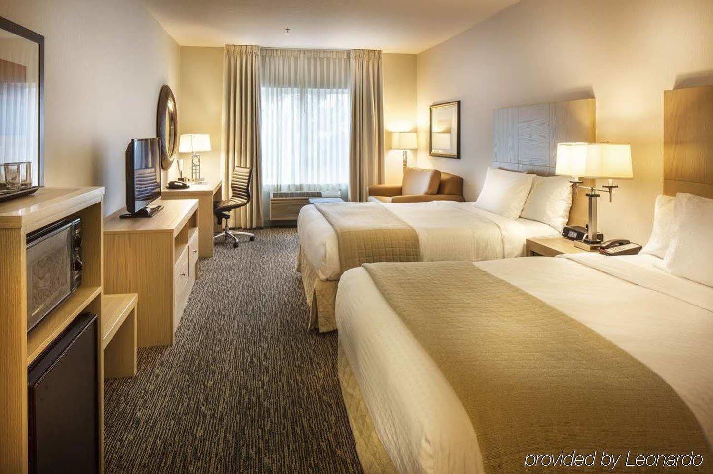 Doubletree By Hilton Olympia Hotel Exterior foto